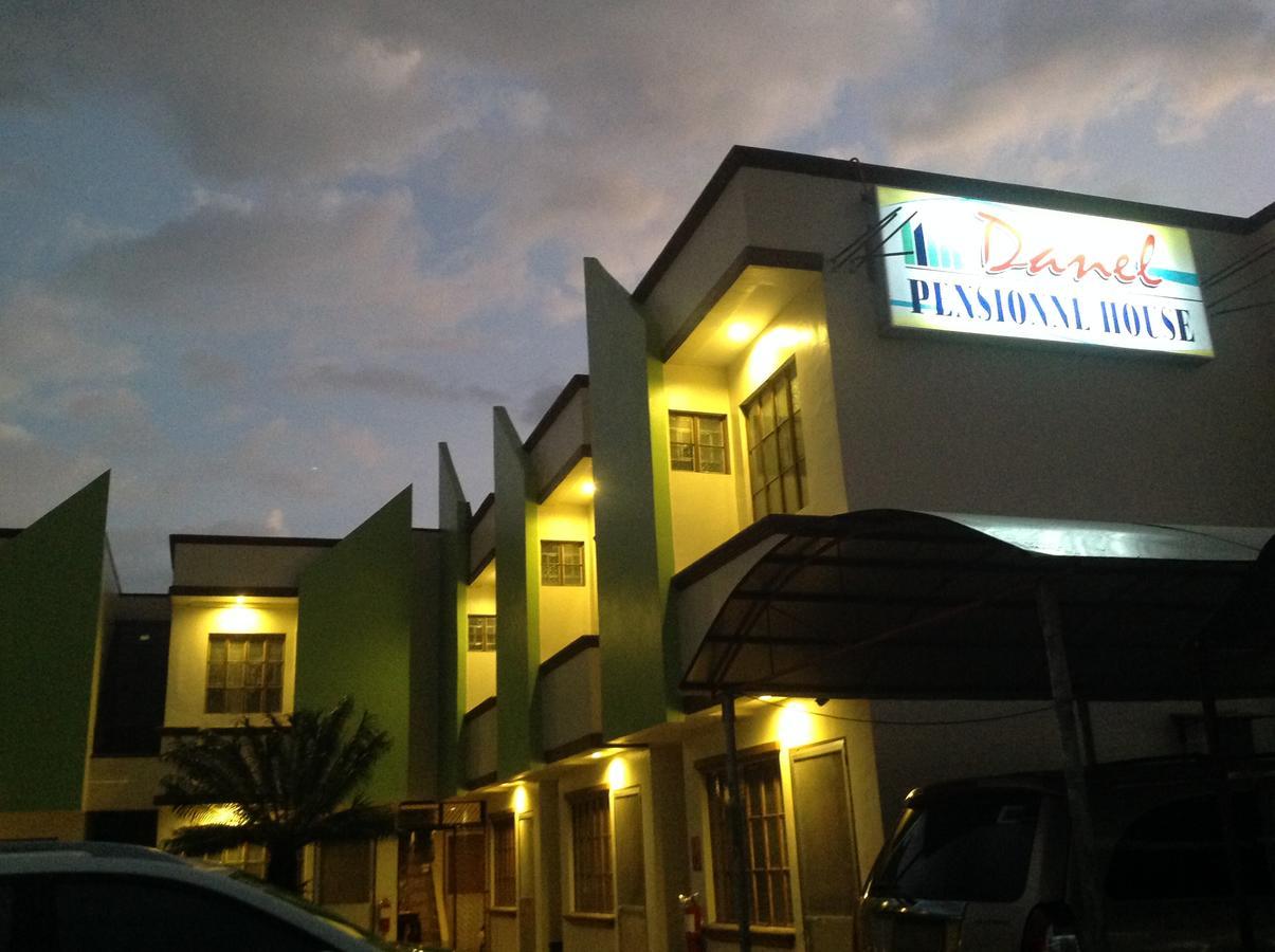 Danel Pensionne House Tacloban Bagian luar foto